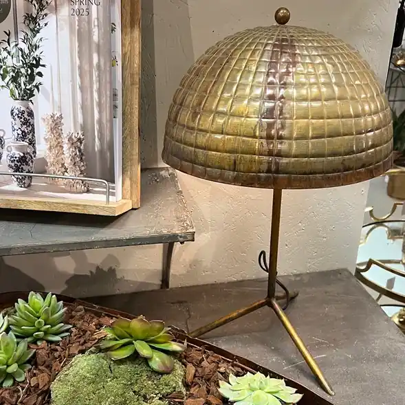 Zelda bordslampa Outlet