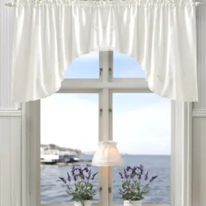 Extra rabatt Bågkappa Fanny med broderade blommor