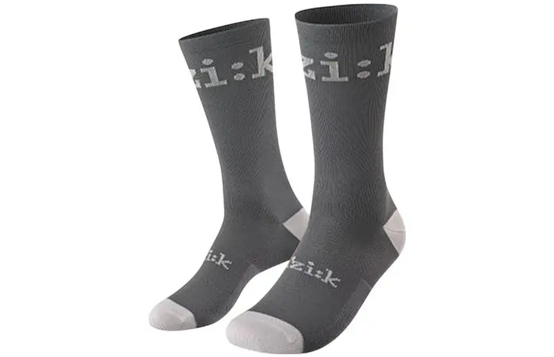 Köp online Cykelstrumpor Fizik Team Edition Road Anthracite